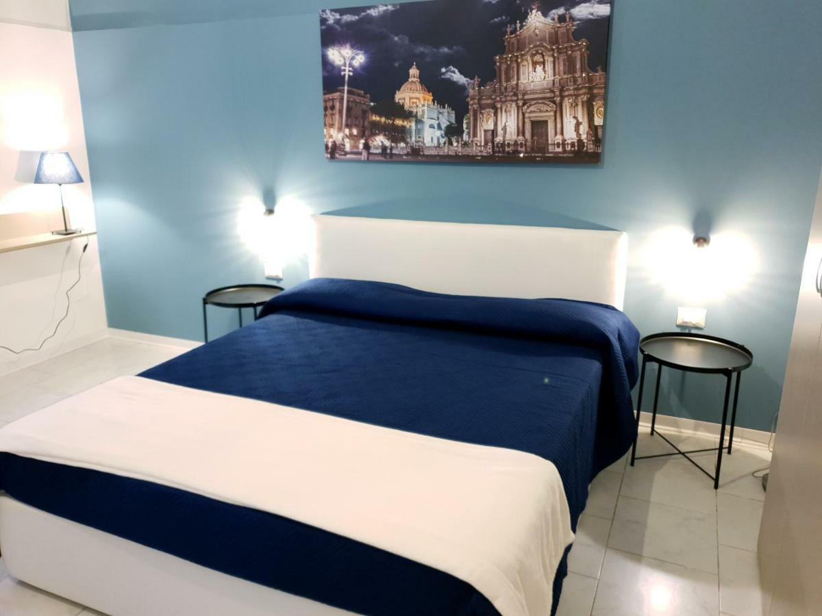 Il vicolo home Aeroporto di Catania Fontana Rossa Esterno foto
